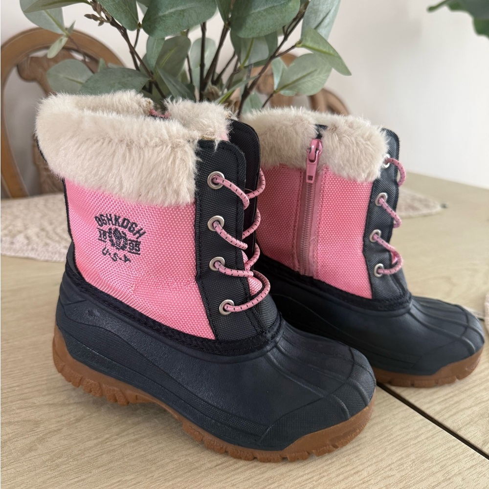 OshKosh B'gosh Pink and Black Kids Rain & Snow Boots - Picture 1 of 6